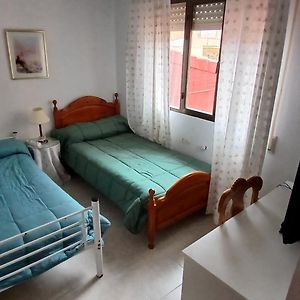 Habitación con 2 Camas Individuales